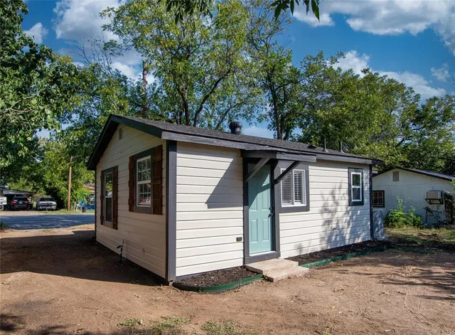 $1,500 | 1105 Franklin Street, Weatherford, TX 76086