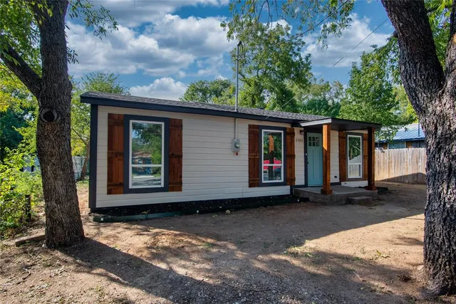 $1,500 | 1105 Franklin Street, Weatherford, TX 76086