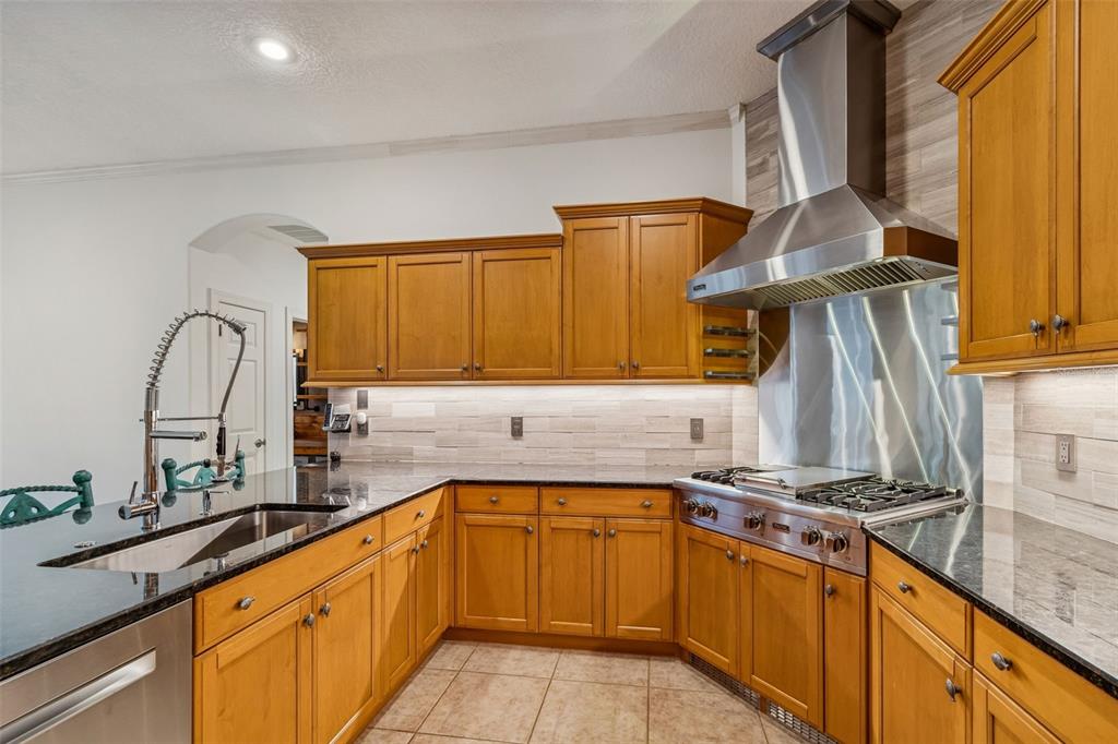 1130 Anclote Road Tarpon Springs, FL 34689 - Photo 54 of 95