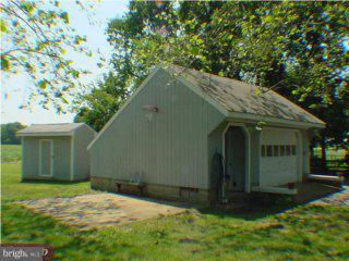 111 Chesterfield Georgetown Road Chesterfield, NJ 08515 - Photo 3 of 6