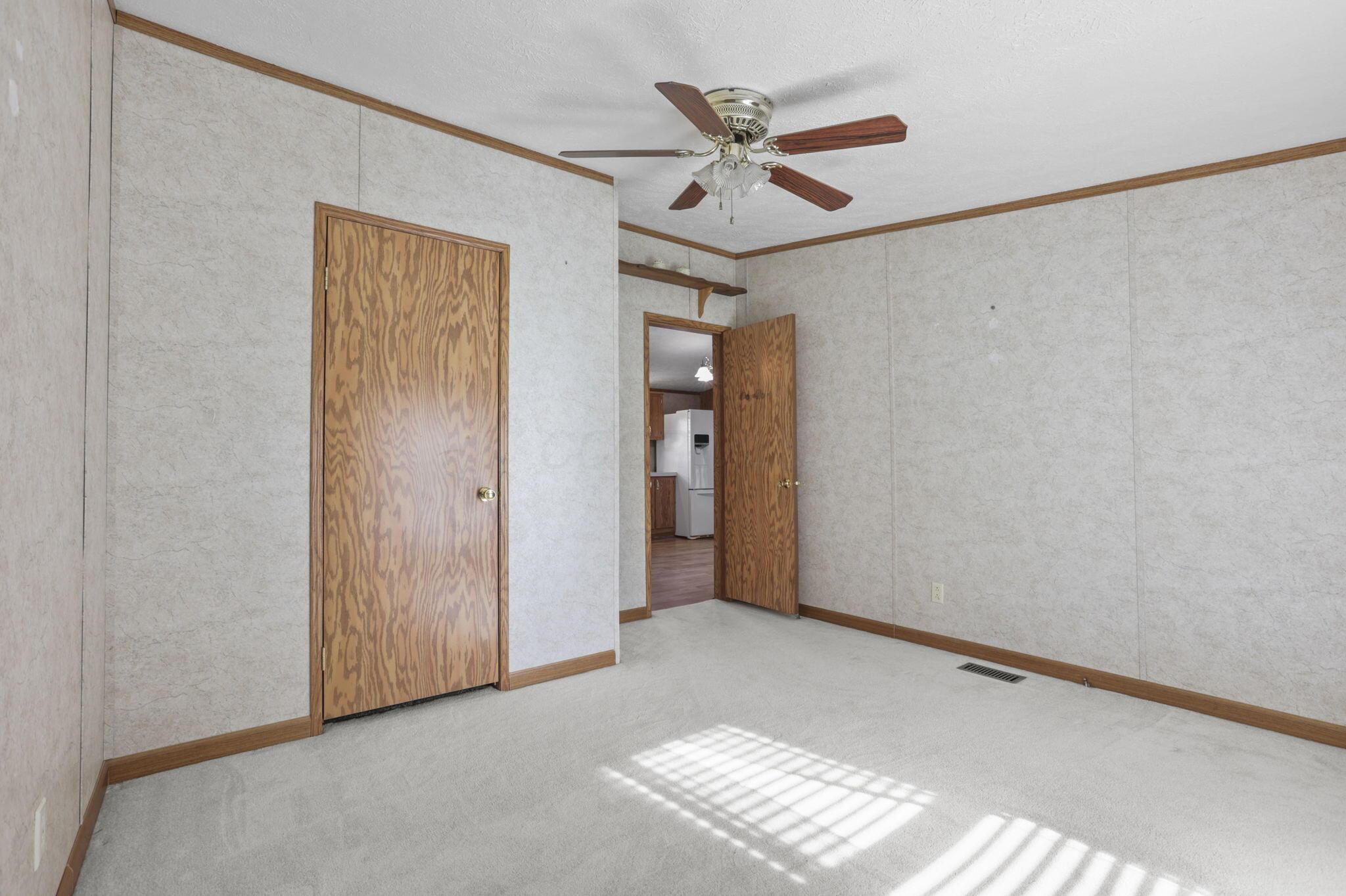 2782 James Road Granville, OH 43023 - Photo 38 of 42 3rd bedroom