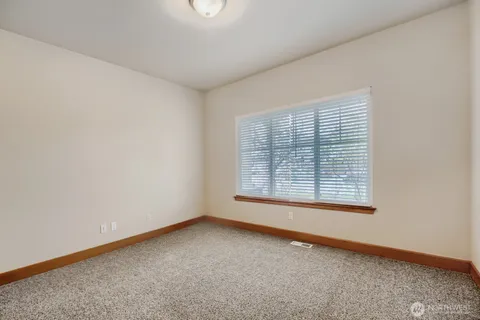 $549,950 | 1104 Williams Street Northwest, Orting, WA 98360
