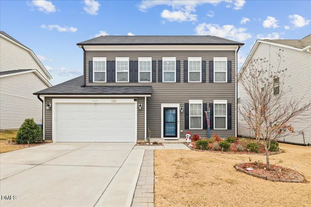 $500,000 | 1413 Queen Trigger Drive, Fuquay-Varina, NC 27526