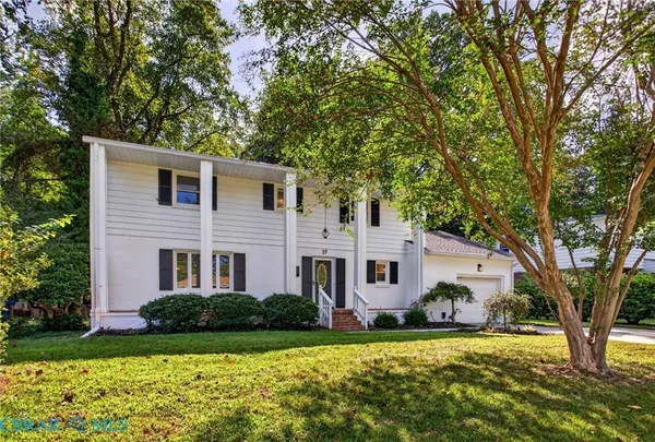 $469,900 | 37 Indian Springs Drive, Newport News, VA 23606