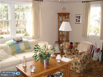 419 Scenic Road Springfield, PA 19064 - Photo 5 of 12 Family Room
