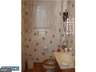 419 Scenic Road Springfield, PA 19064 - Photo 6 of 12 Bathroom