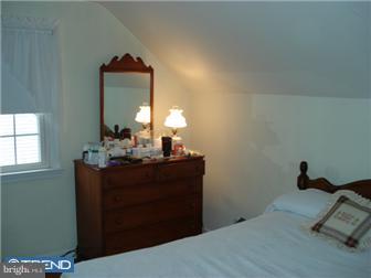 419 Scenic Road Springfield, PA 19064 - Photo 8 of 12 Bedroom 3