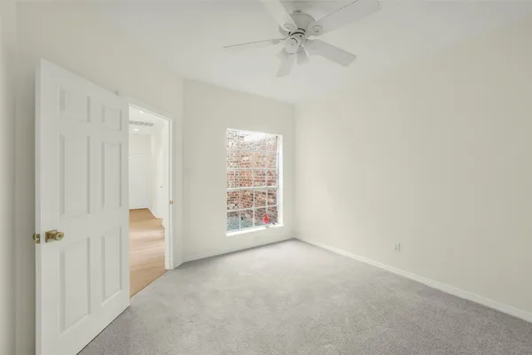 $375,000 | 6885 Tournament Drive, Houston, TX 77069