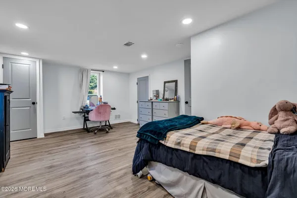 $1,050,000 | 68 Leedsville Drive, Lincroft, NJ 07738