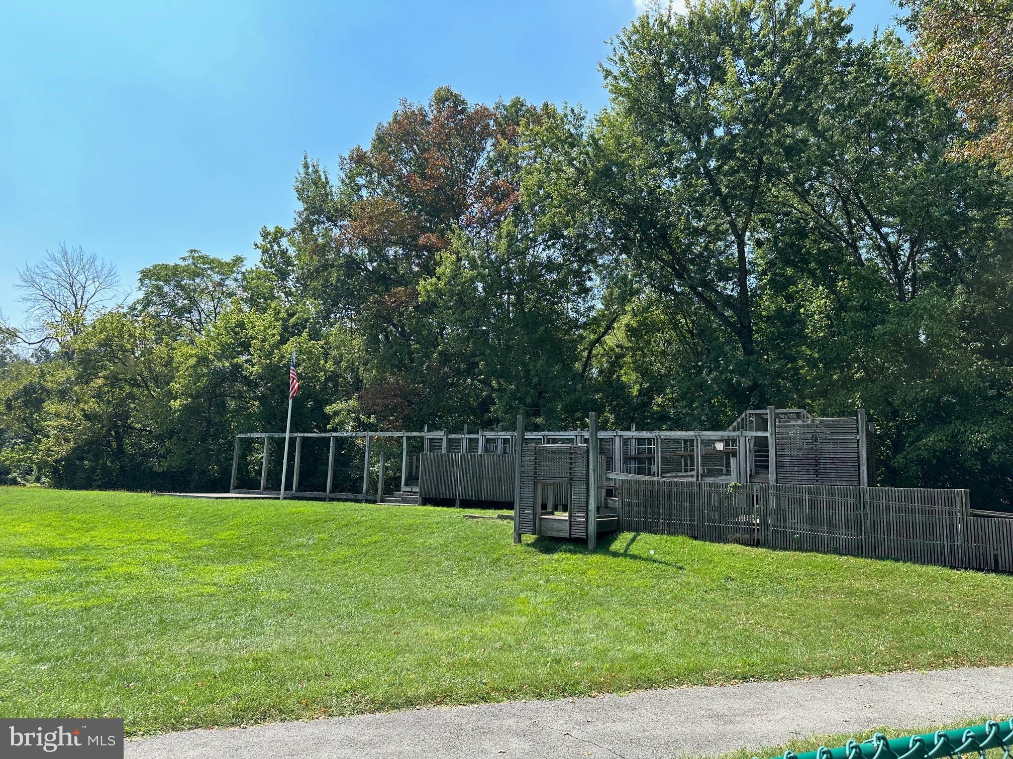 645 Glendale Road Havertown, PA 19083 - Photo 32 of 36 a view of a backyard with a small cabin