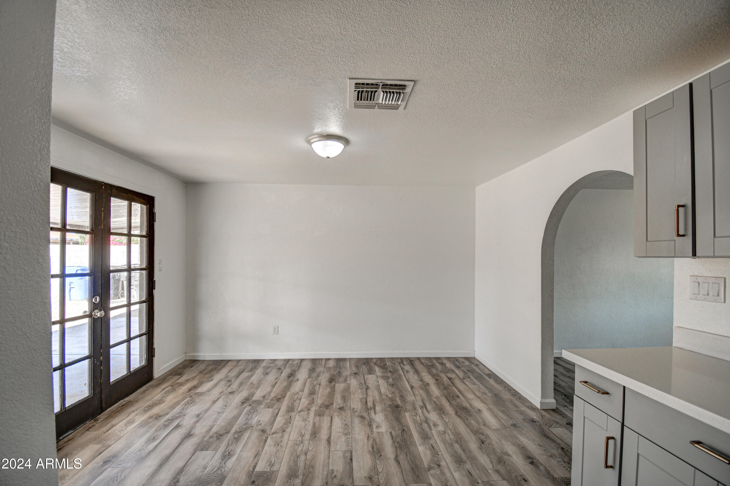 5736 West Berkeley Road Phoenix, AZ 85035 - Photo 8 of 22 Kitchen-7