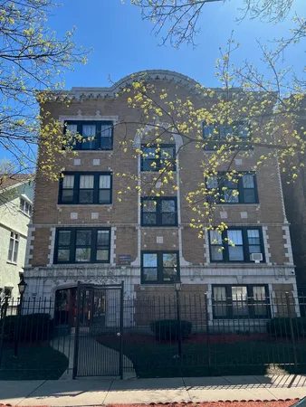 $1,595 | 1525 West Estes Avenue, Unit B1, Chicago, IL 60626