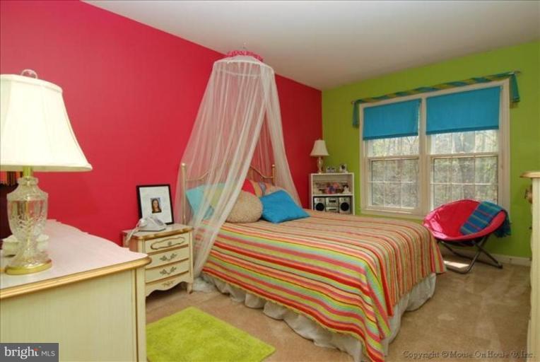 9133 Scott Street Springfield, VA 22153 - Photo 19 of 23 Bedroom #3