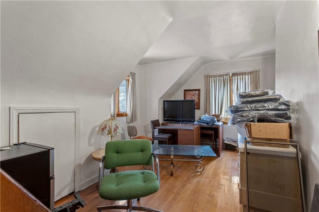 1 Sipe Road Coraopolis, PA 15108 - Photo 4 of 14 Gallery Image 4