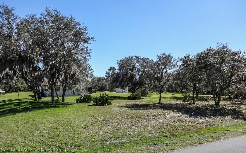 364 Lime Road Northwest Lake Placid, FL 33852 - Photo 16 of 19 Gallery Image 16