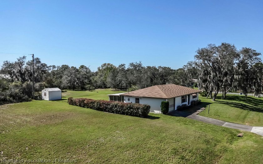 364 Lime Road Northwest Lake Placid, FL 33852 - Photo 2 of 19 Gallery Image 2