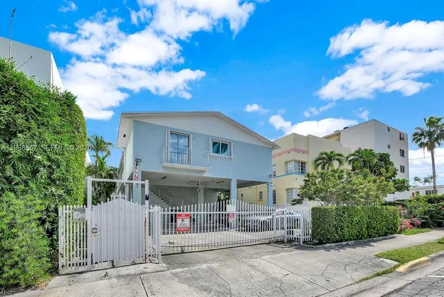 $2,000 | 1409 Euclid Avenue, Unit 2, Miami Beach, FL 33139