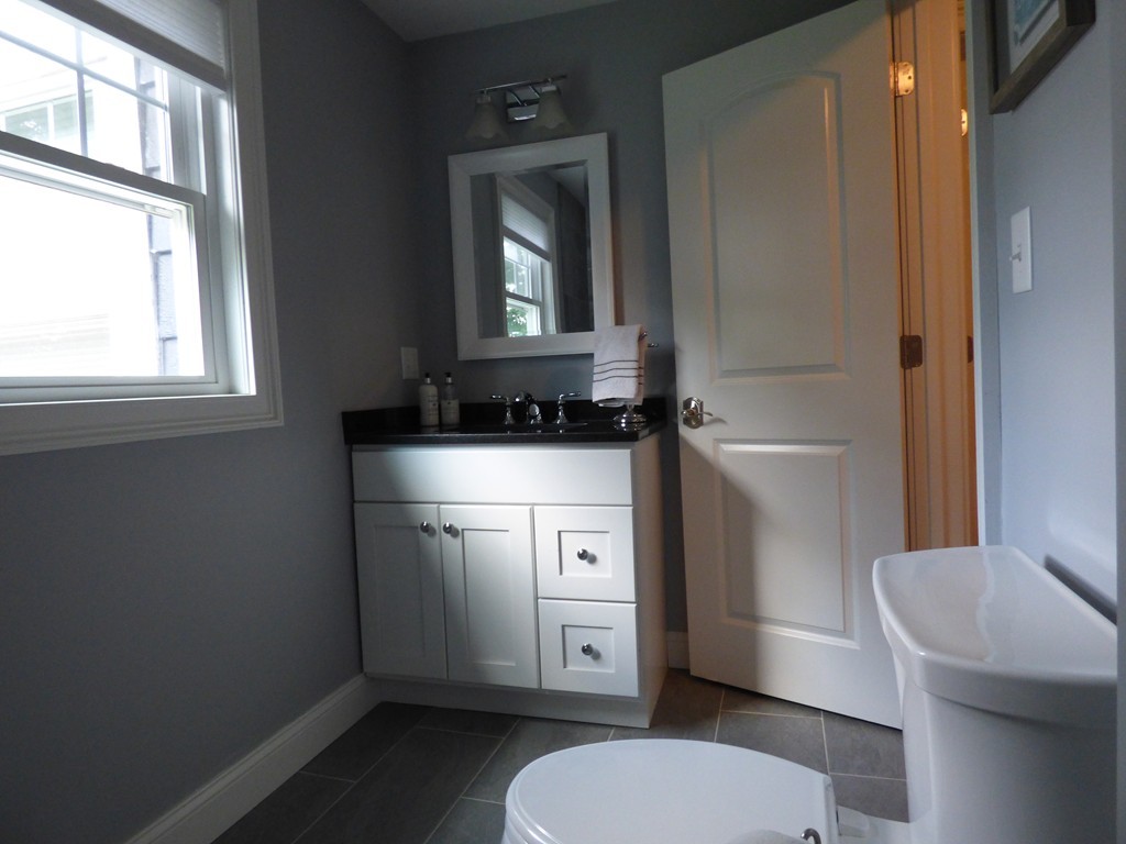 72 Raven Road Lowell, MA 01852 - Photo 11 of 23 Gallery Image 11