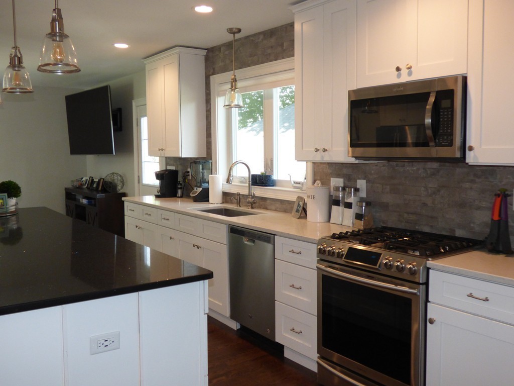 72 Raven Road Lowell, MA 01852 - Photo 8 of 23 Gallery Image 8