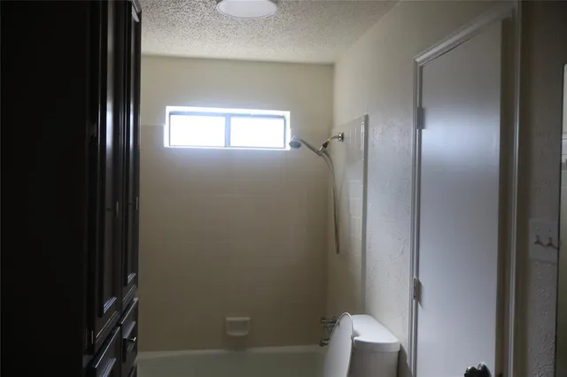 $2,750 | 808 Woodway Lane, Richardson, TX 75081