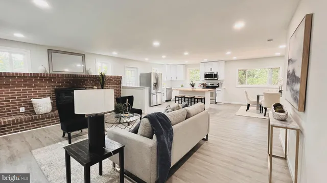 $449,500 | 15240 Regina Drive, Brandywine, MD 20613