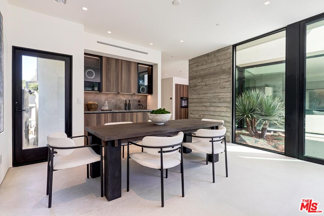 2831 Malcolm Avenue Los Angeles, CA 90064 - Photo 18 of 57