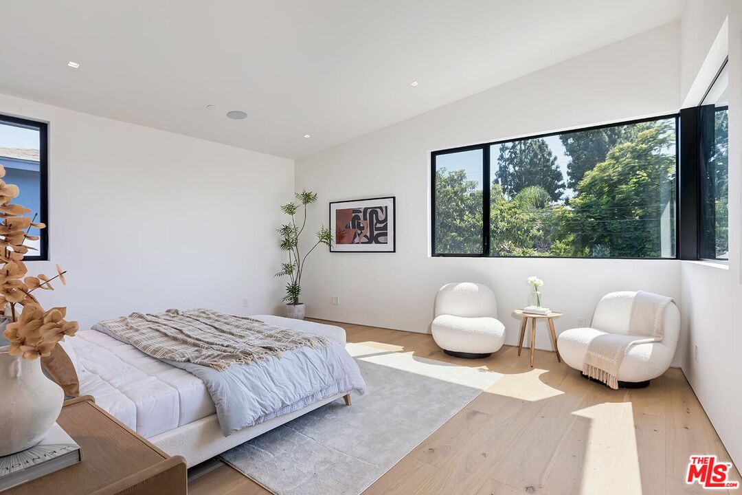 2831 Malcolm Avenue Los Angeles, CA 90064 - Photo 29 of 57