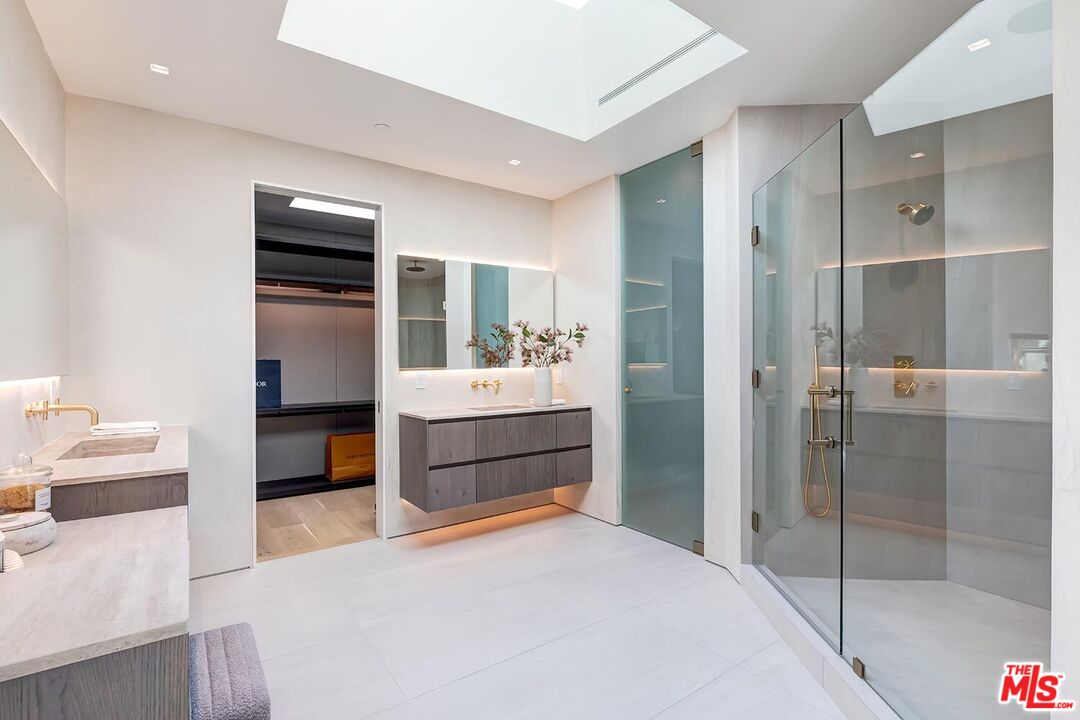 2831 Malcolm Avenue Los Angeles, CA 90064 - Photo 31 of 57