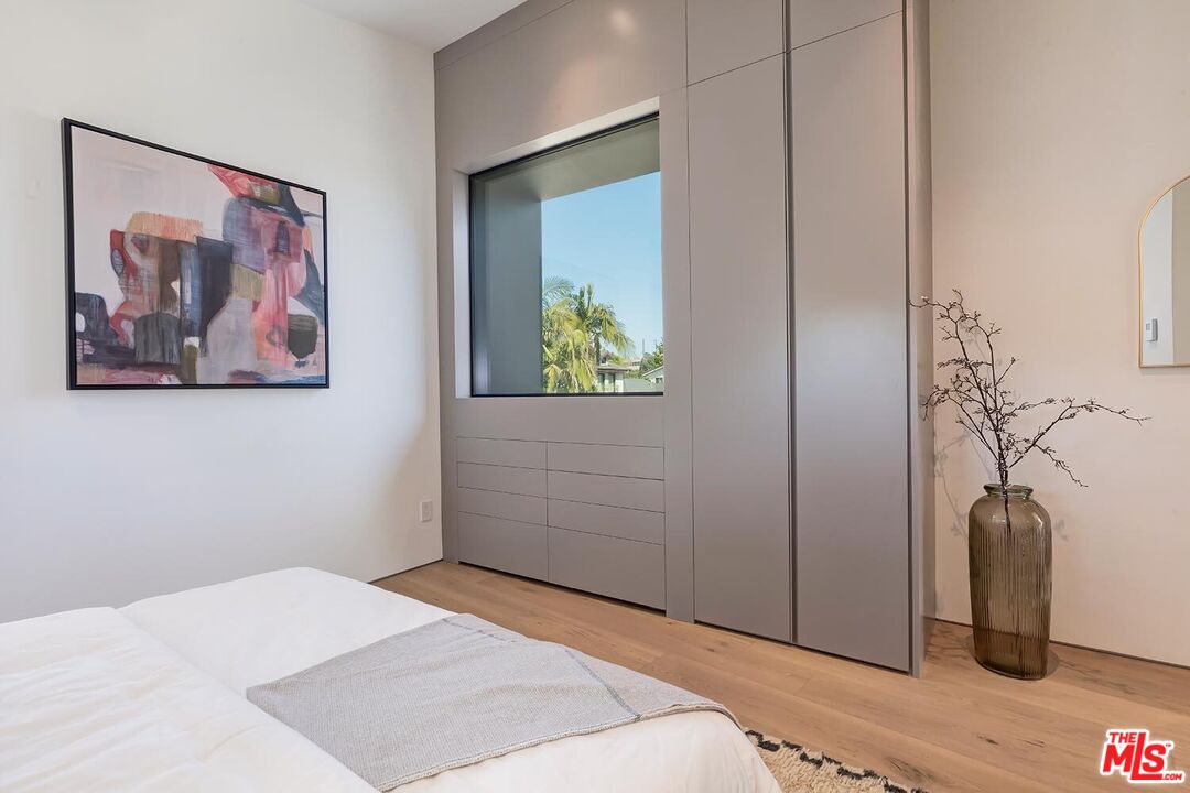 2831 Malcolm Avenue Los Angeles, CA 90064 - Photo 36 of 57