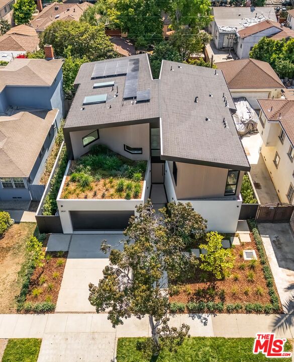 2831 Malcolm Avenue Los Angeles, CA 90064 - Photo 4 of 57