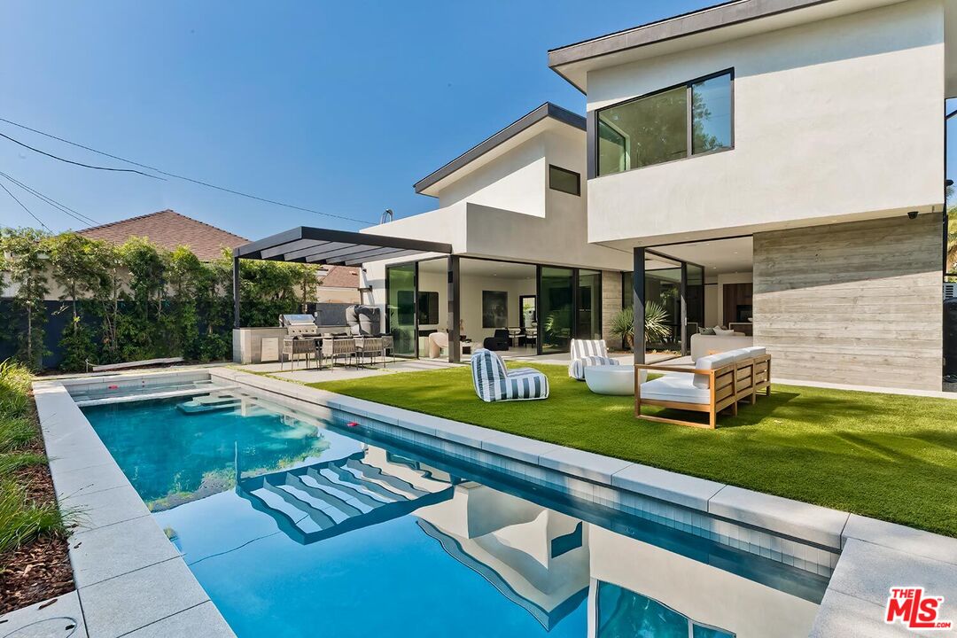 2831 Malcolm Avenue Los Angeles, CA 90064 - Photo 45 of 57