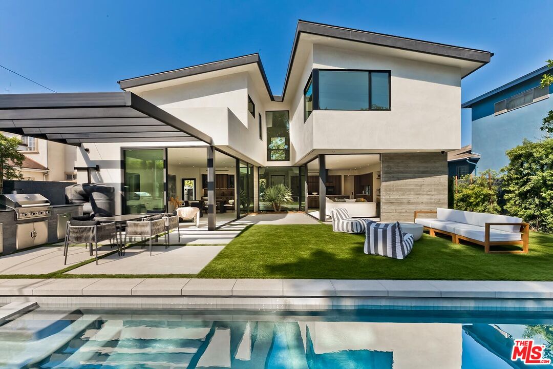 2831 Malcolm Avenue Los Angeles, CA 90064 - Photo 47 of 57