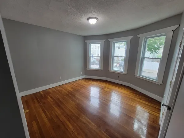 $2,700 | 160 Boylston Street, Unit 1, Boston, MA 02130
