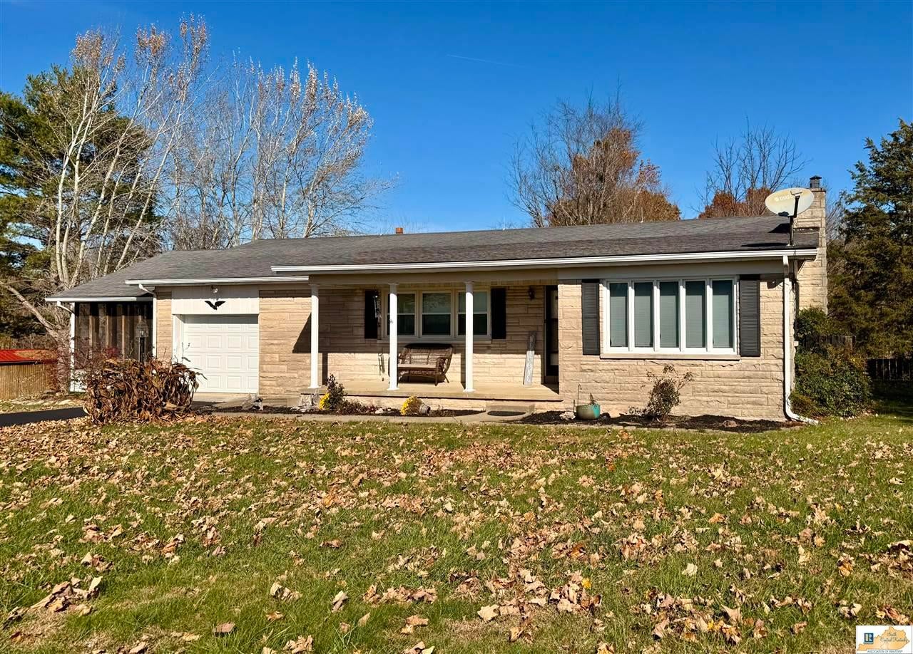 9380 Russell Springs Road Russell Springs, KY 42642 - Photo 3 of 52 Gallery Image 3