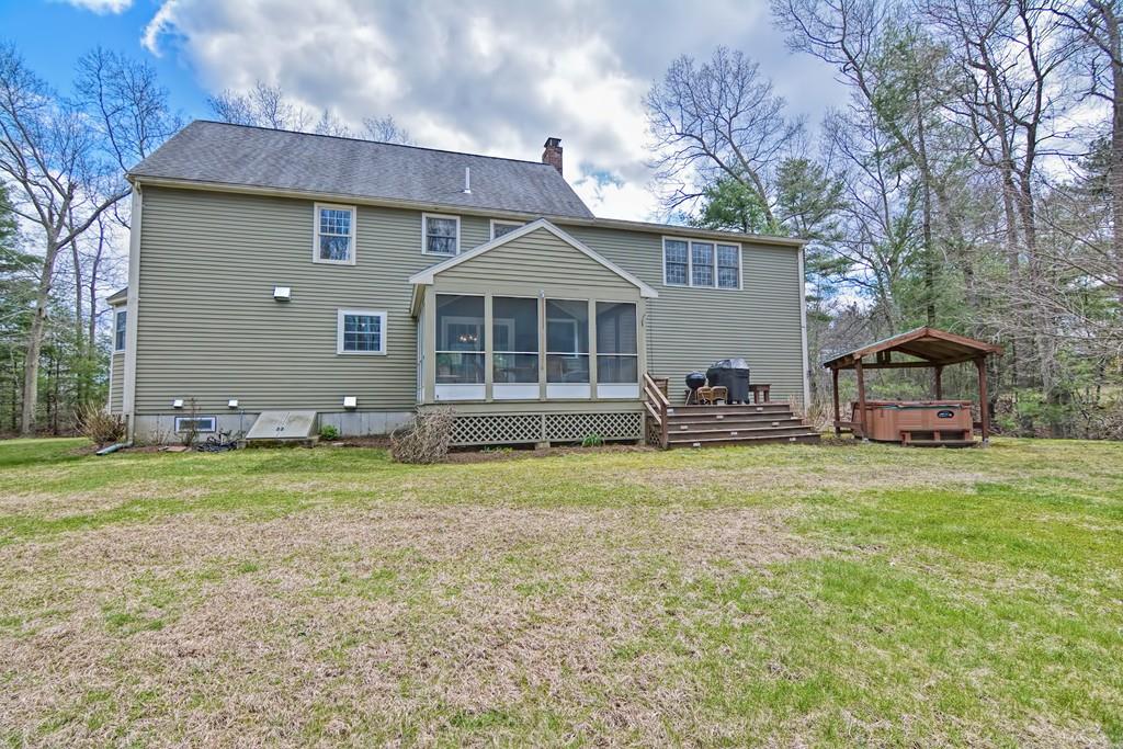 10 Castle Road Norfolk, MA 02056 - Photo 40 of 41 Gallery Image 40