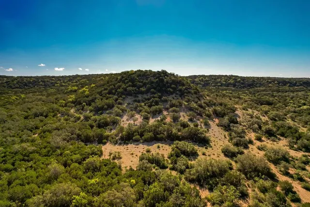 $559,000 | 19 Jack Rabbit Road, Unit 19, Doss, TX 78618