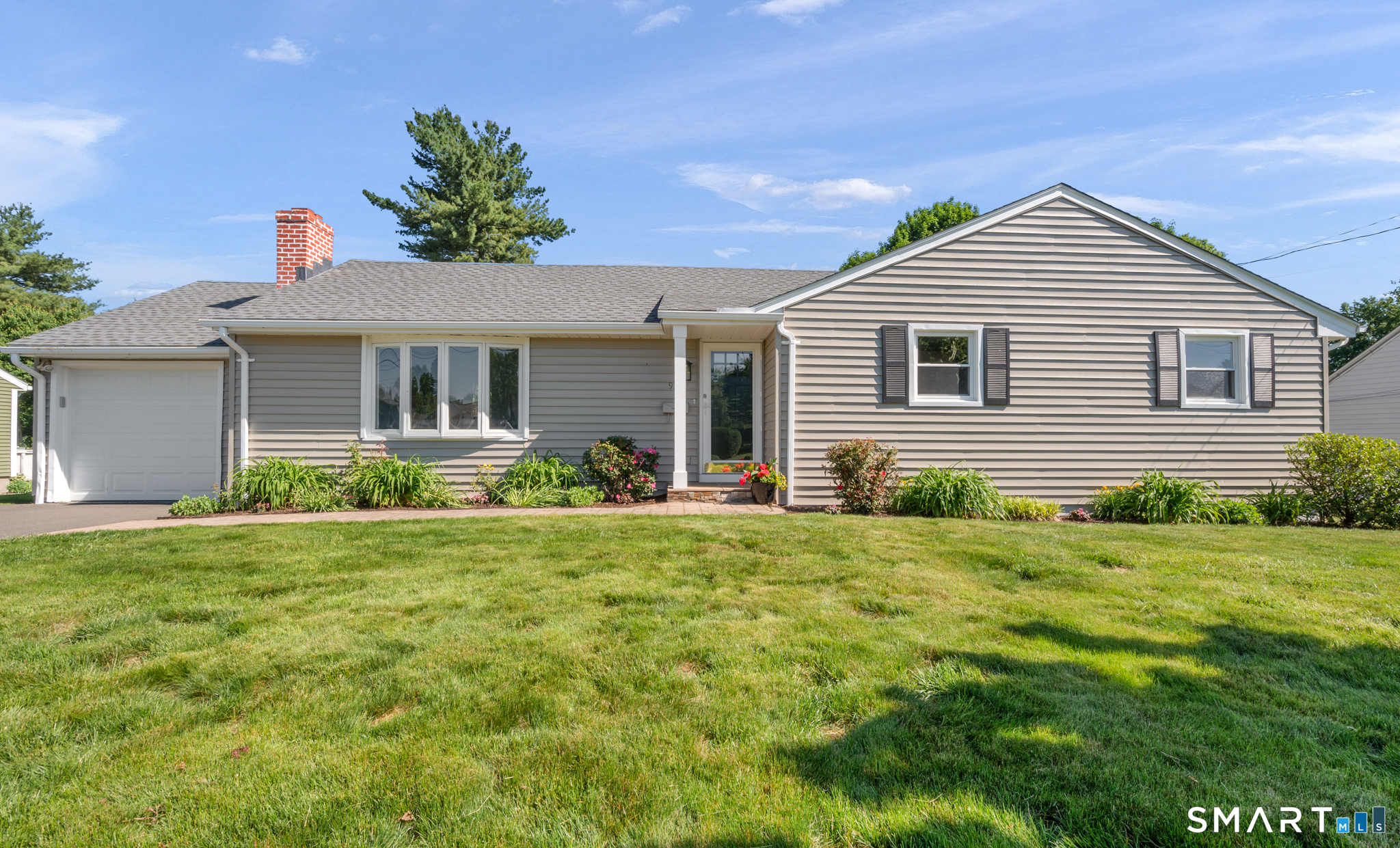 970 Cloverdale Circle Wethersfield, CT 06109 - Photo 1 of 1