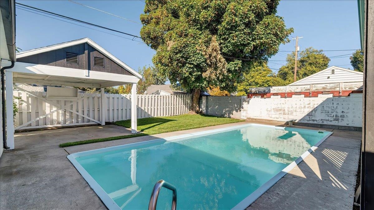 5511 North D Street Spokane, WA 99205 - Photo 28 of 36