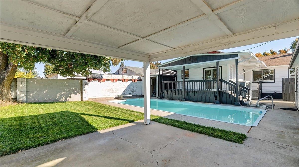 5511 North D Street Spokane, WA 99205 - Photo 29 of 36