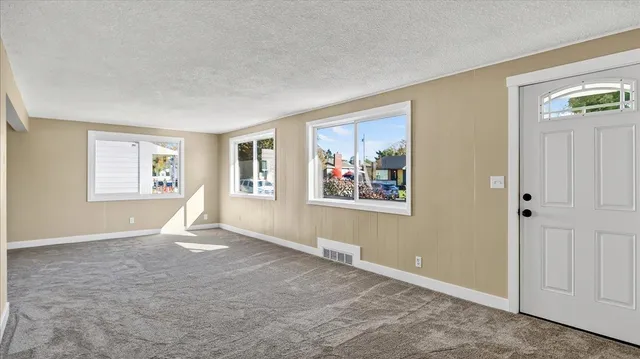 $349,900 | 5511 North D Street, Spokane, WA 99205