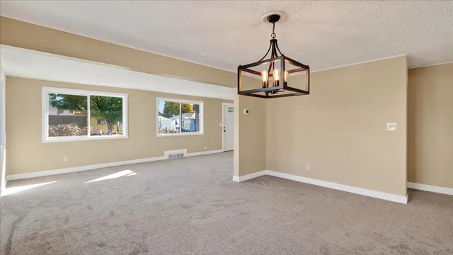 $349,900 | 5511 North D Street, Spokane, WA 99205