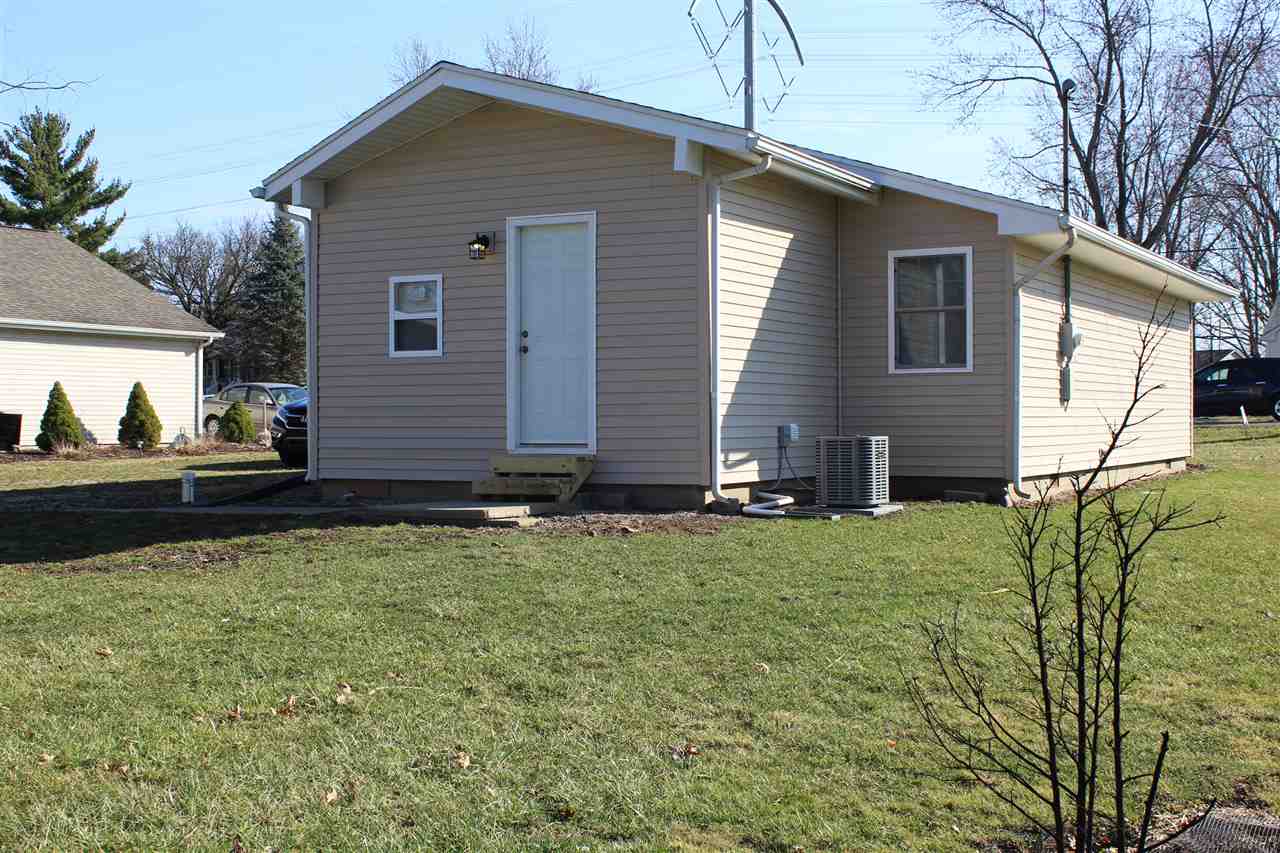 1130 Rabus Drive Fort Wayne, IN 46825 - Photo 3 of 24