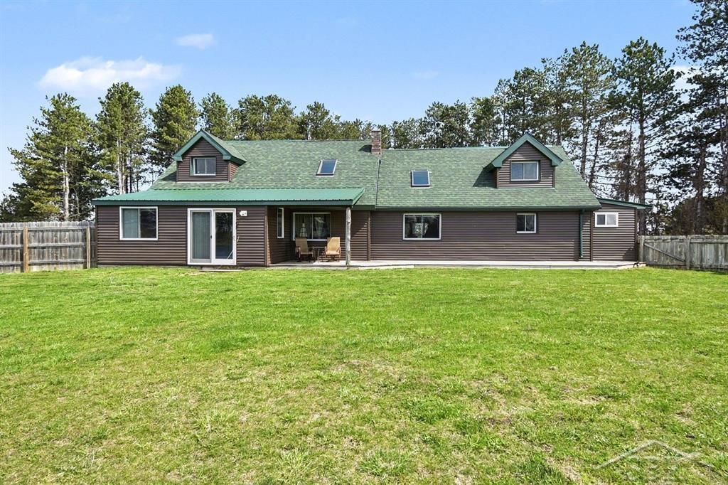 15251 Geddes Road Hemlock, MI 48626 - Photo 6 of 41