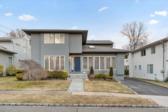 $2,100,000 | 47 Berkshire Road, Great Neck, NY 11023