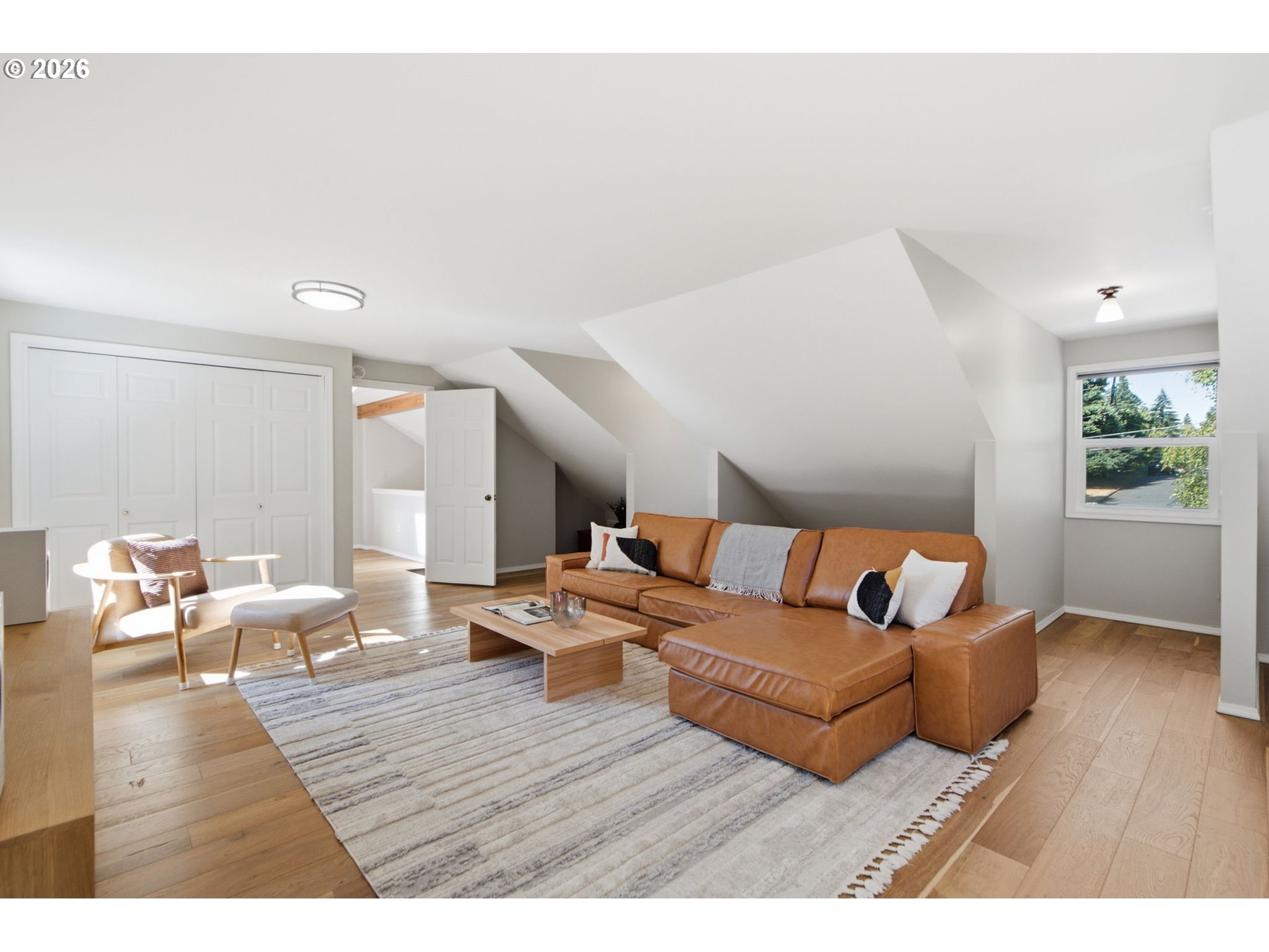 7636 Southwest Capitol Hill Road Portland, OR 97219 - Photo 38 of 48