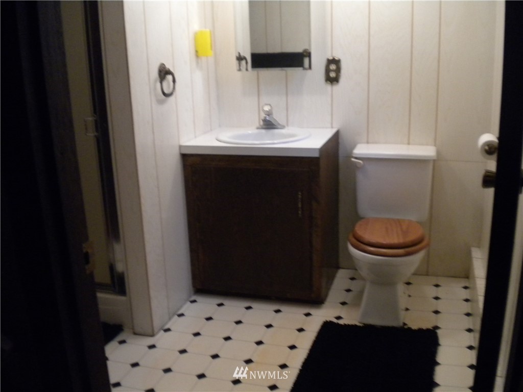 951 East North Bay Road Allyn, WA 98524 - Photo 16 of 19 Gallery Image 16