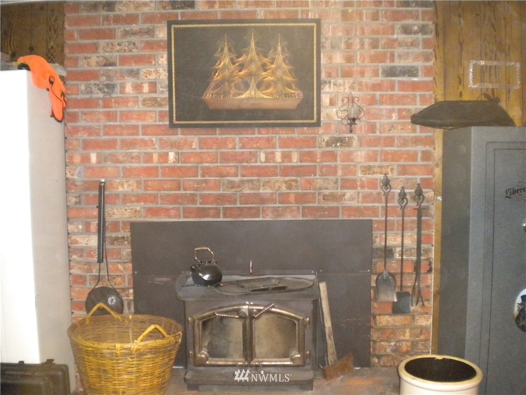 951 East North Bay Road Allyn, WA 98524 - Photo 18 of 19 Gallery Image 18