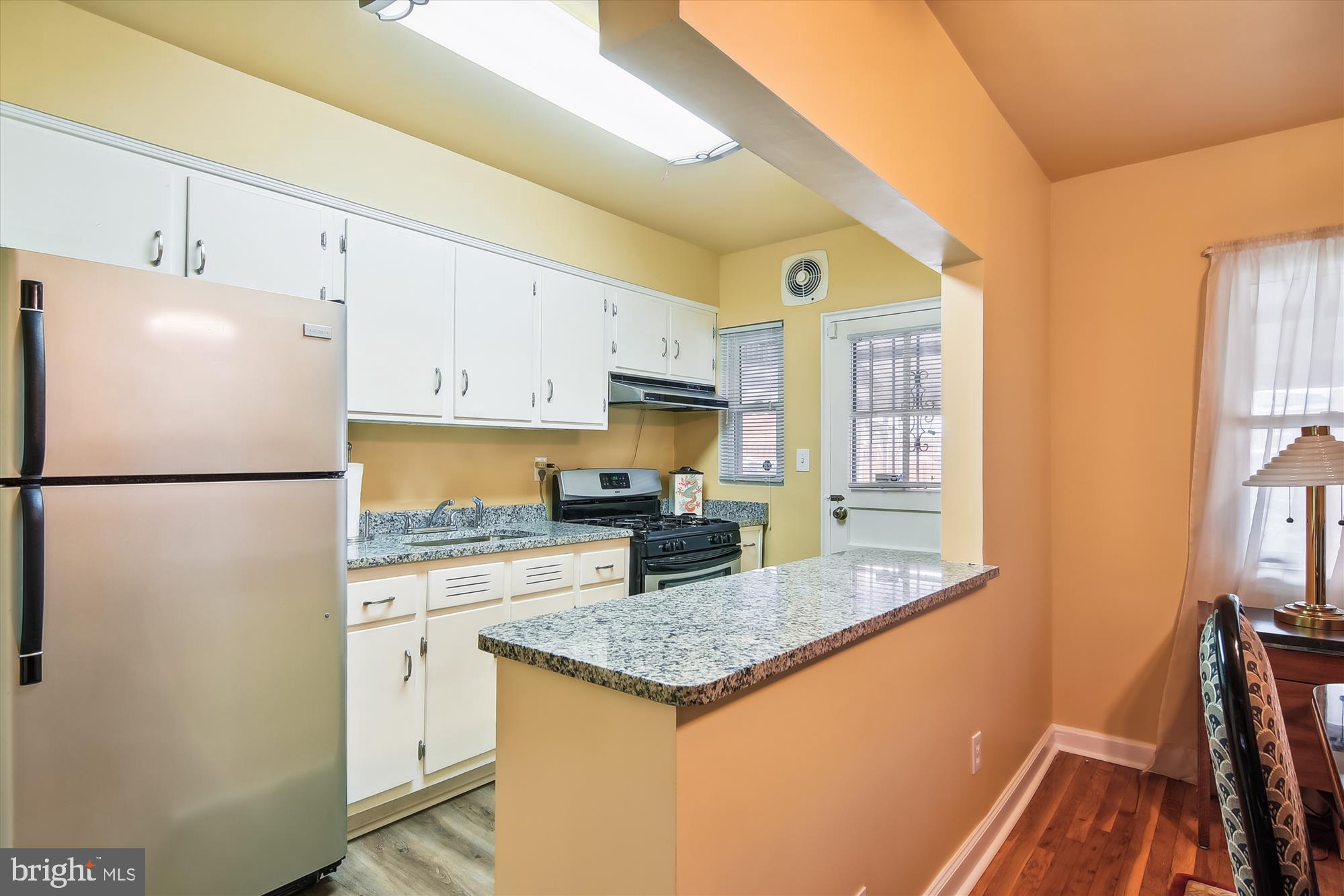 7474 Rabon Avenue Dundalk, MD 21222 - Photo 7 of 20 Updated kitchen with granite counters!