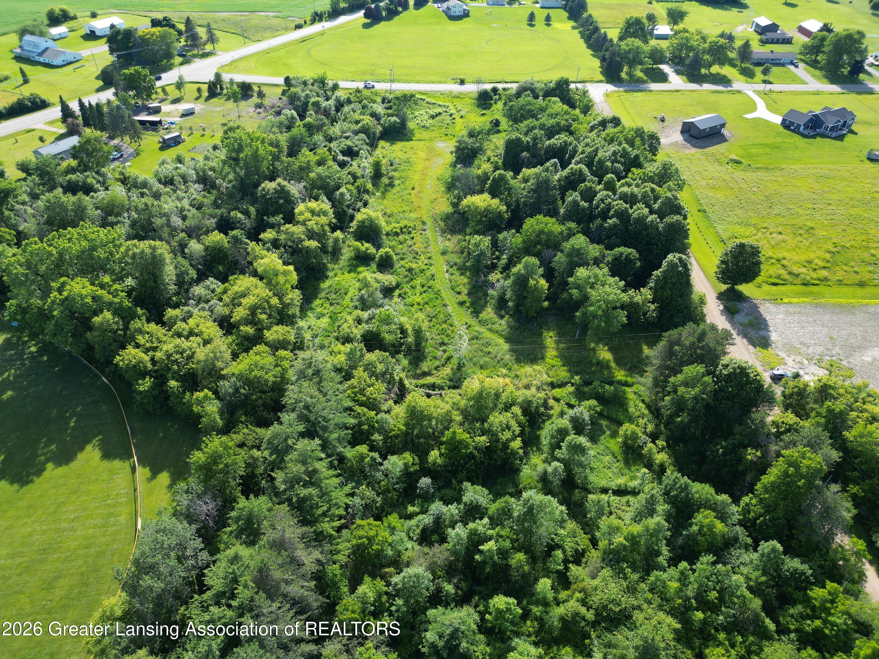 975 Foote Street Charlotte, MI 48813 - Photo 22 of 28 dji_fly_20260627_180956_25_1782598486091