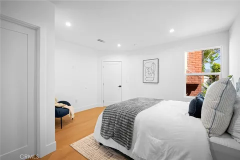 $1,395,000 | 1317 North California Street, Burbank, CA 91505